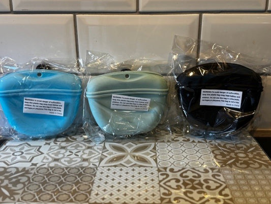 Woogle Wares - Silicone Dog Treat Pouch -